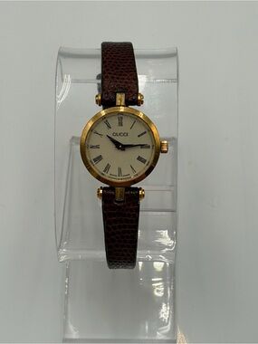 Vintage Gucci Watch for Sale up to 90% Off: Poshmark display picture 3